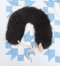 Load image into Gallery viewer, Sheep Shawl No.4
